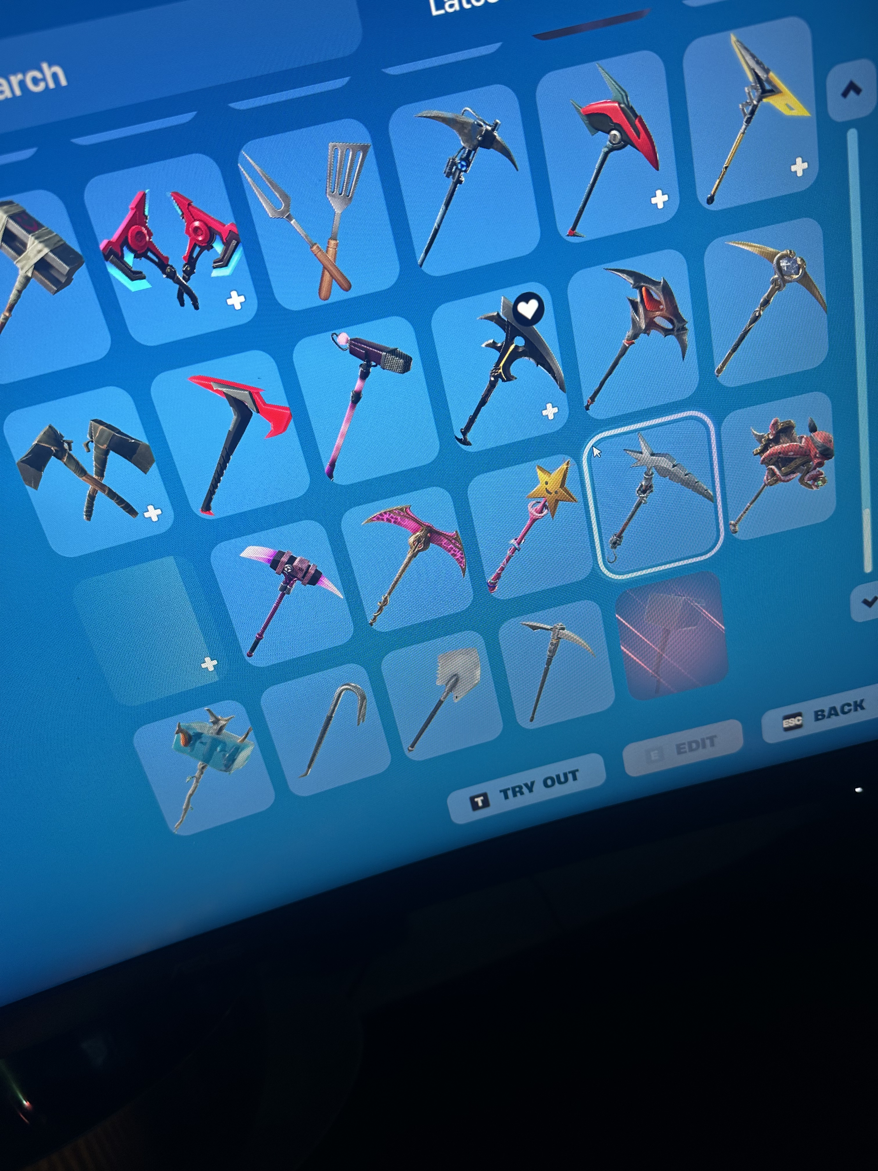 Peter Griffin | Doomslayer | 172 Skins | Chapter 1 Season 3 | Level 2657 | Full Email - Image 24