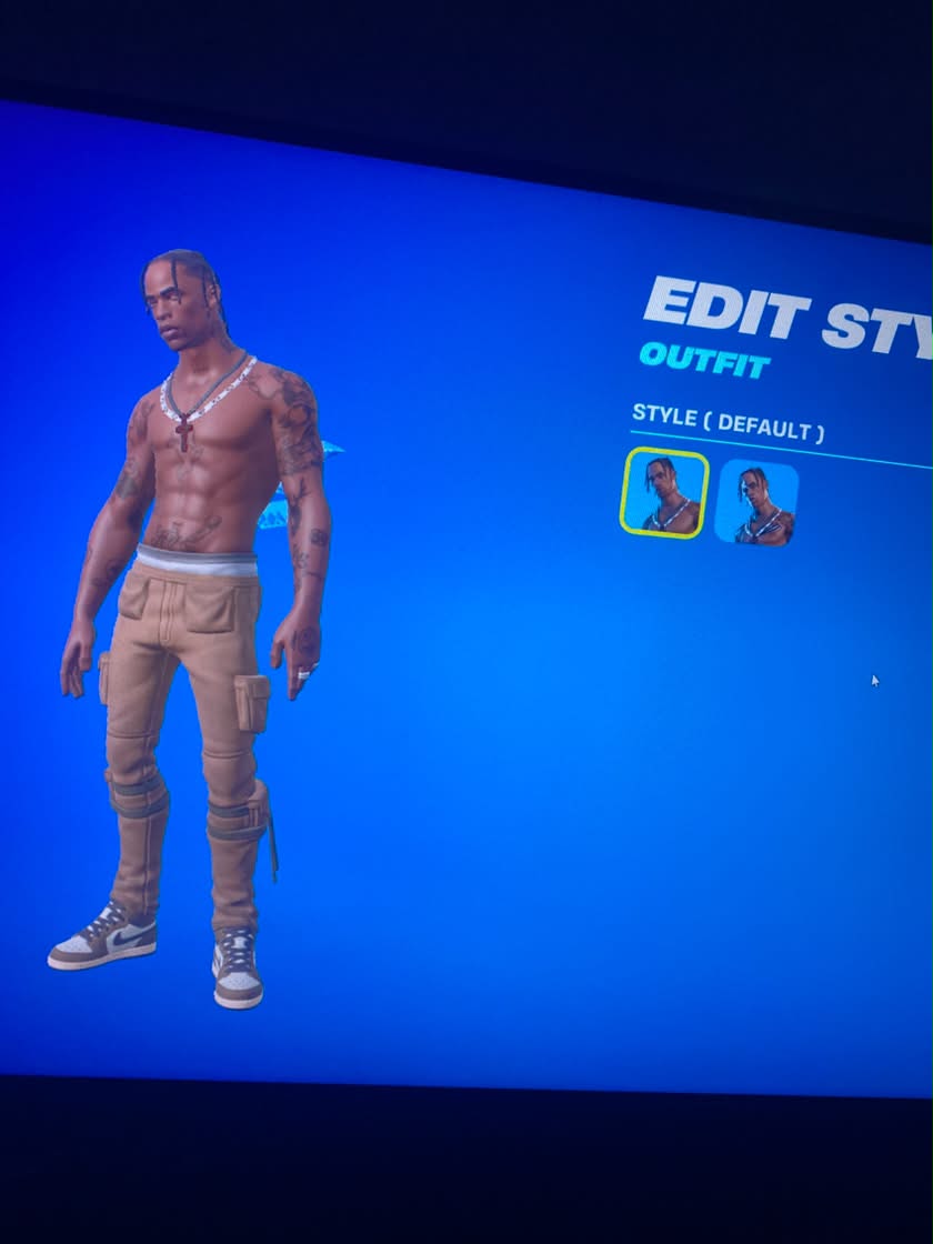 Lara Croft | Travis Scott | 252 Skins | Chapter 2 Season 2 | Level 3222 - Image 10