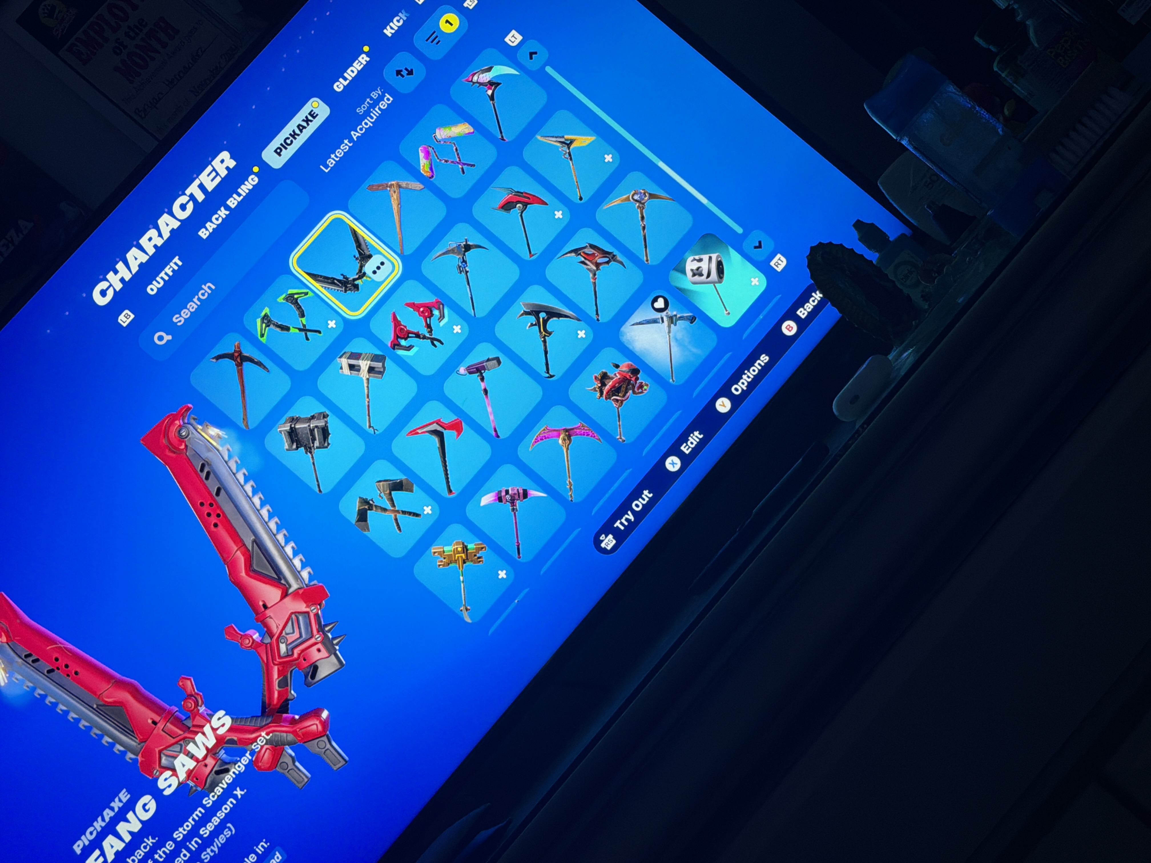 Predator | Oscar | Ember | 204 Skins | Chapter 1 Season 3 | Level 1575 | Full Email - Image 8