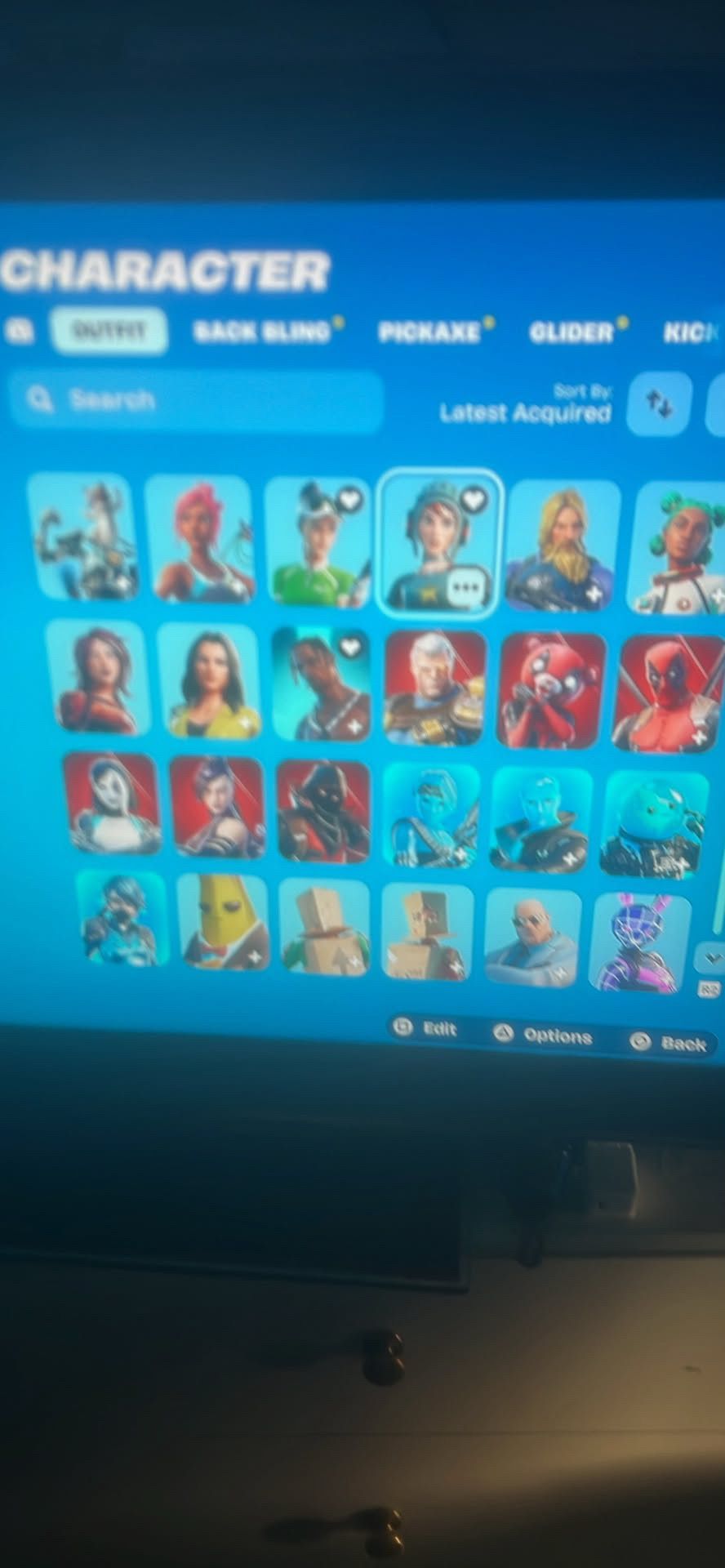 Travis Scott | 333 Skins | Season 7 | Level 1250 - Image 4